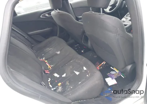 2015 Chrysler 200 Limited z USA, uszkodzony, nr VIN 1C3CCCABXFN649102